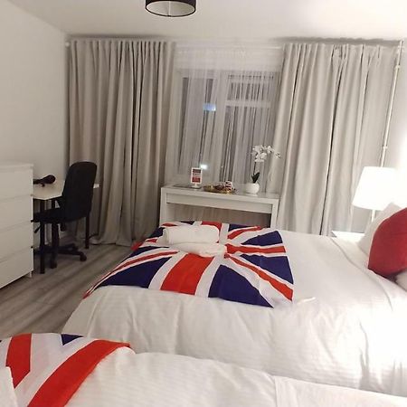 Al Iram Guest House London Bagian luar foto