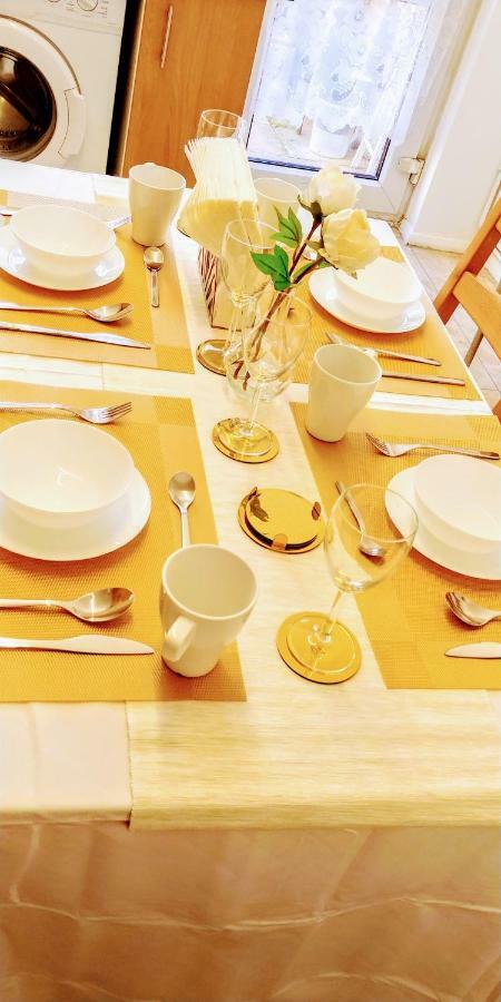 Al Iram Guest House London Bagian luar foto