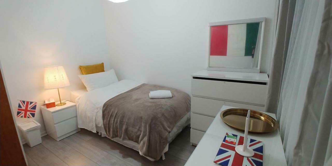 Al Iram Guest House London Bagian luar foto