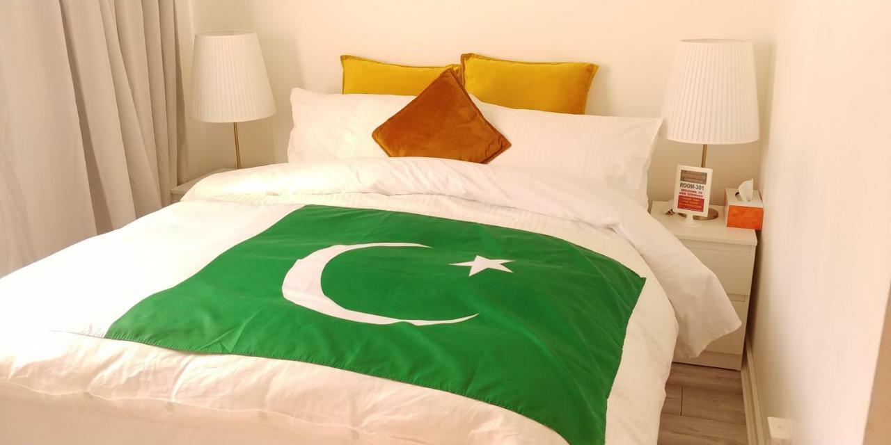 Al Iram Guest House London Bagian luar foto